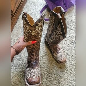 Embroidered Brown Heeled Boots